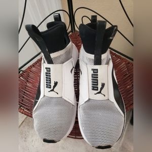 Puma Sneakers